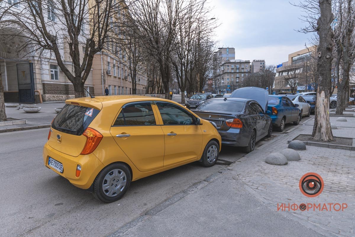 За рулем Kia сидела женщина-ученик