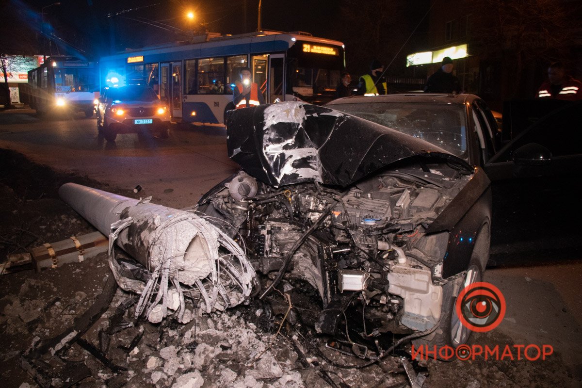 Известно об одном пострадавшем - мужчину забрала скорая в больницу имени Мечникова