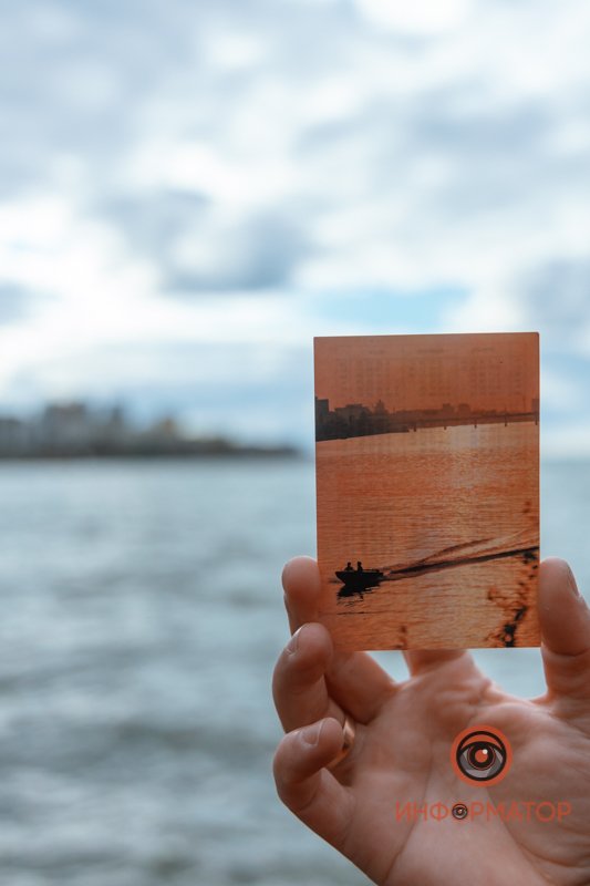 Акватория Днепра, Сичеславская набережная (тогда - имени Ленина) и Новый мост, календарик на 1984 год  Акватория Днепра, Сичеславская набережная (тогда - имени Ленина) и Новый мост, календарик на 1984 год