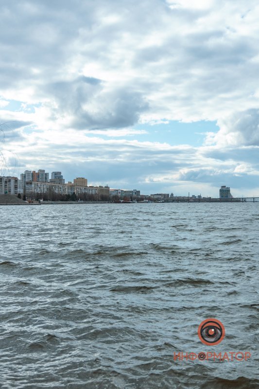 Акватория Днепра, Сичеславская набережная и Новый мост сейчас Акватория Днепра, Сичеславская набережная и Новый мост сейчас