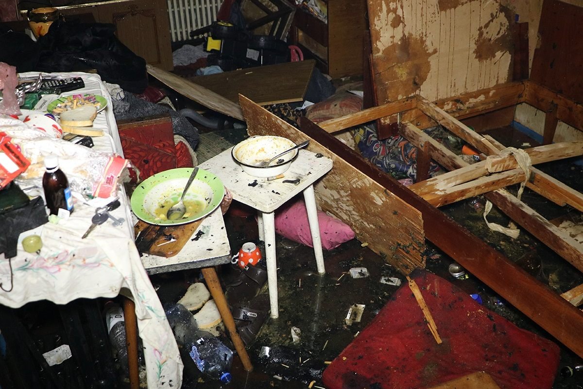 Огонь повредил домашние вещи и мебель на площади 8 квадратных метров