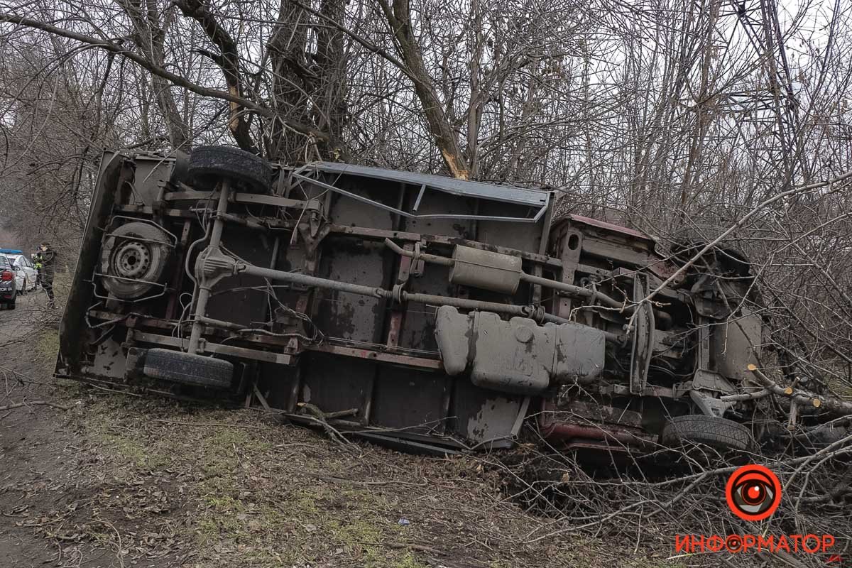 Авария произошла возле Самарского моста Авария произошла возле Самарского моста
