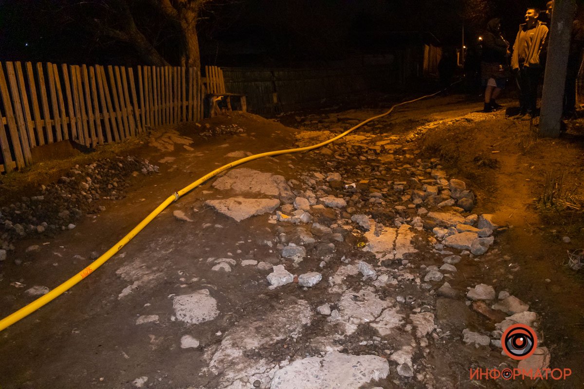 К дому отсутствует нормальный подъезд