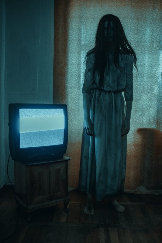 Слышишь, звонит телефон? Слышишь, звонит телефон?