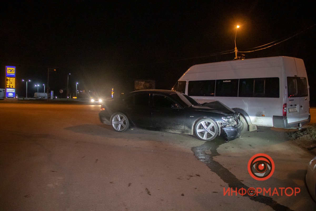 Авария произошла на Запорожском шоссе на повороте на поселок Опытный Авария произошла на Запорожском шоссе на повороте на поселок Опытный