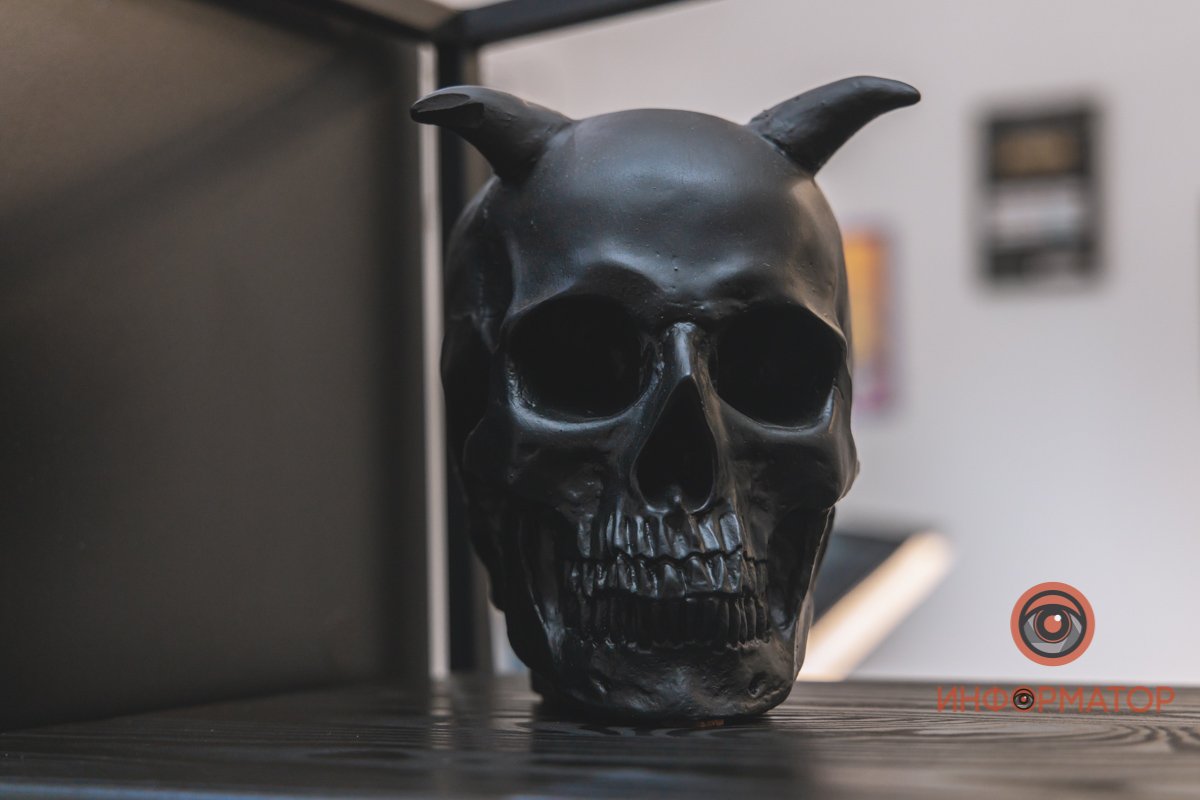 Тебя окружают предметы искусства Тебя окружают предметы искусства