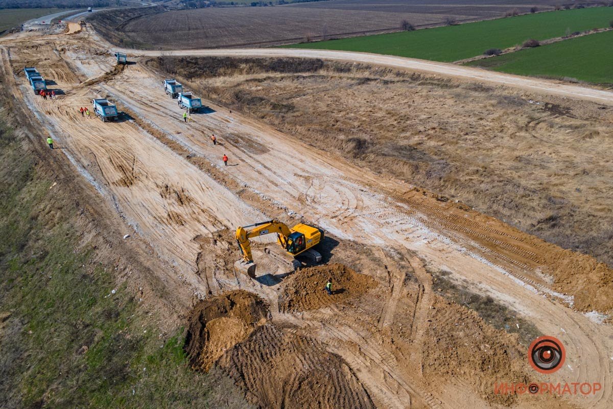 Строительство двухуровневой развязки на пересечении с улицей Аэропортовской