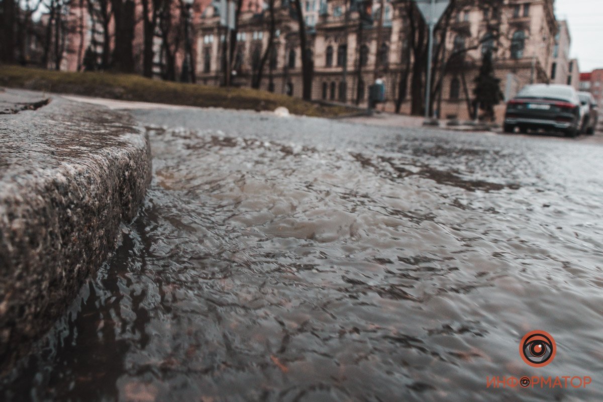 Очевидцы говорят, что стоит неприятный запах Очевидцы говорят, что стоит неприятный запах