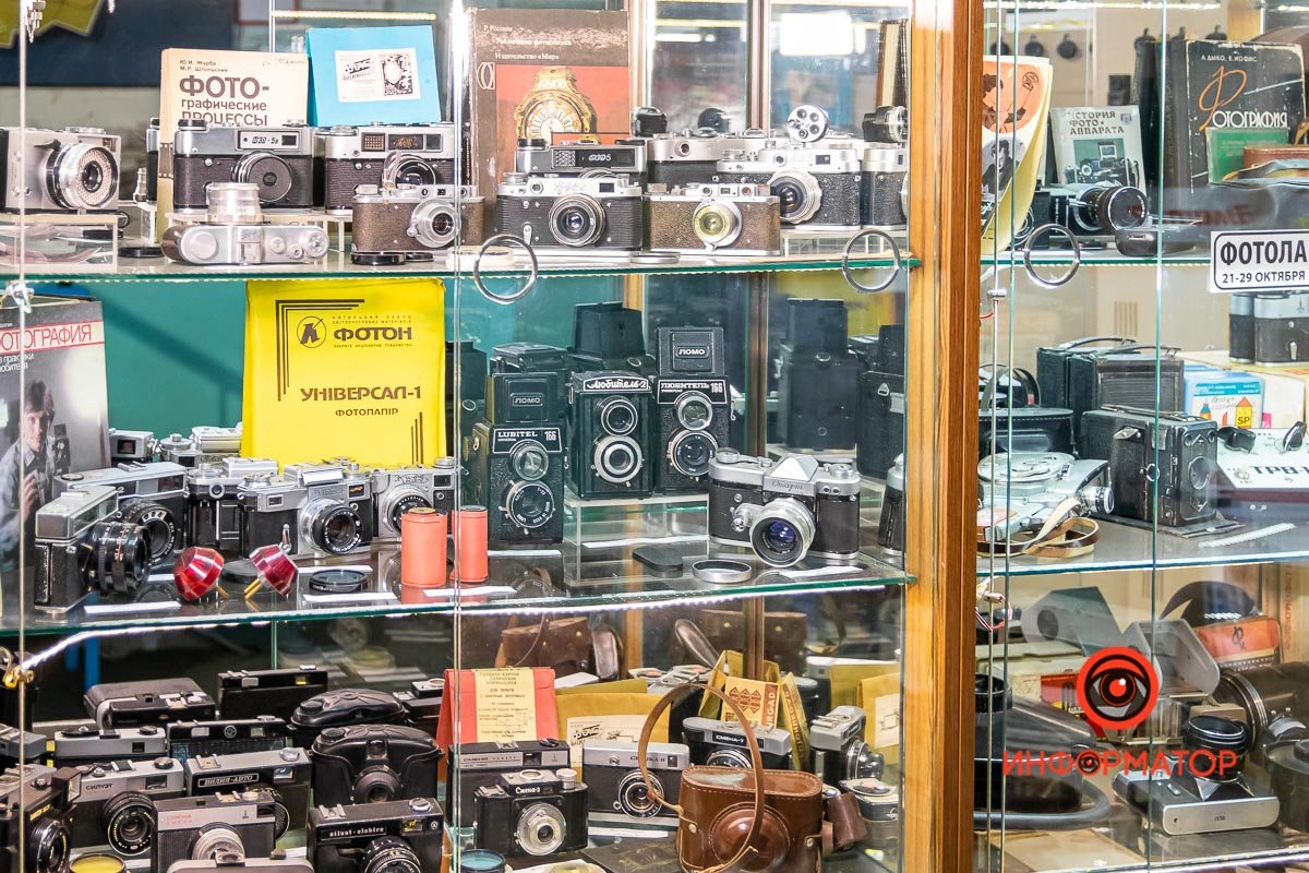 Большая часть коллекции Аркадия выставлена в музее «Машины времени»