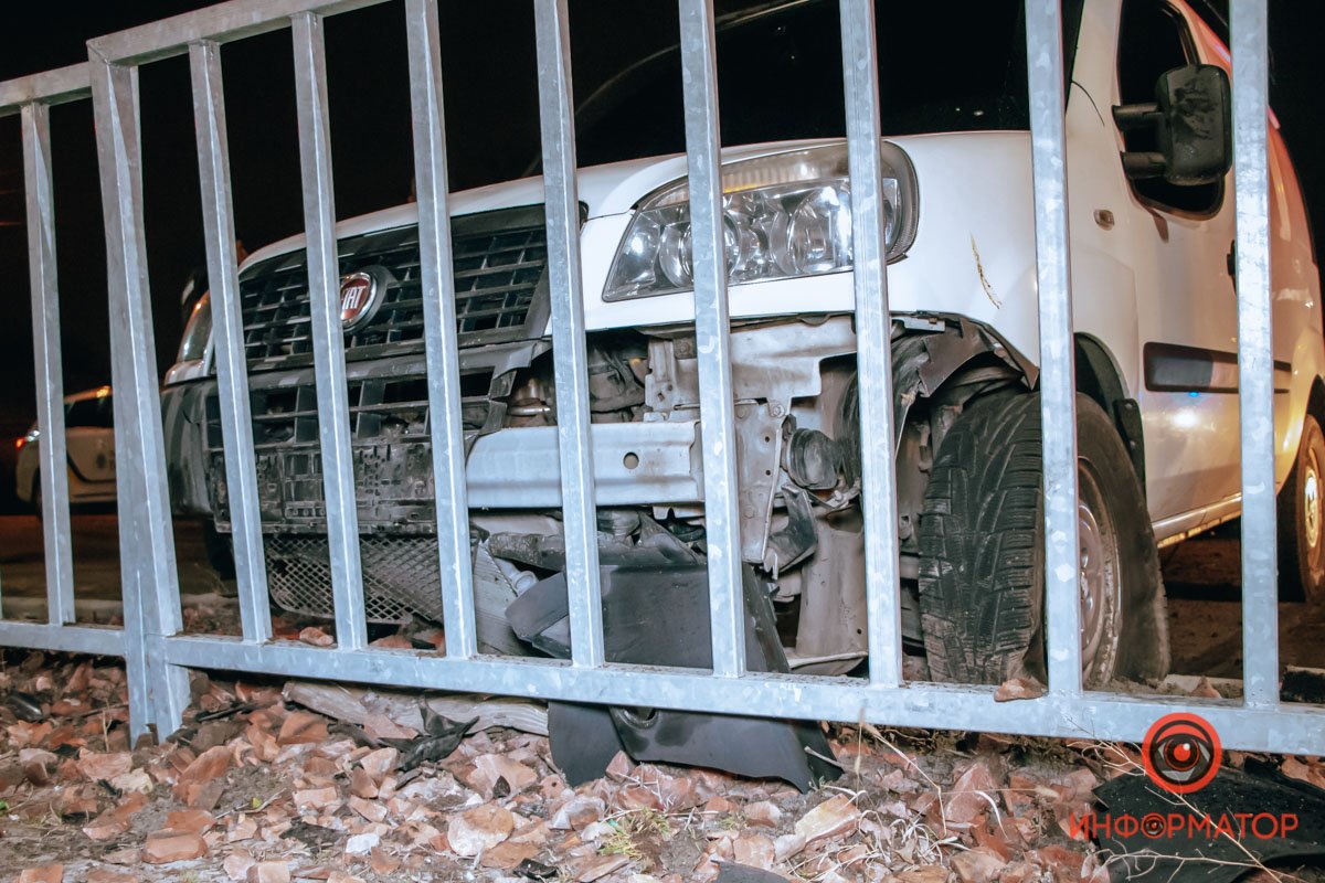 По неподтвержденной информации, среди пассажиров - курсант университета внутренних дел