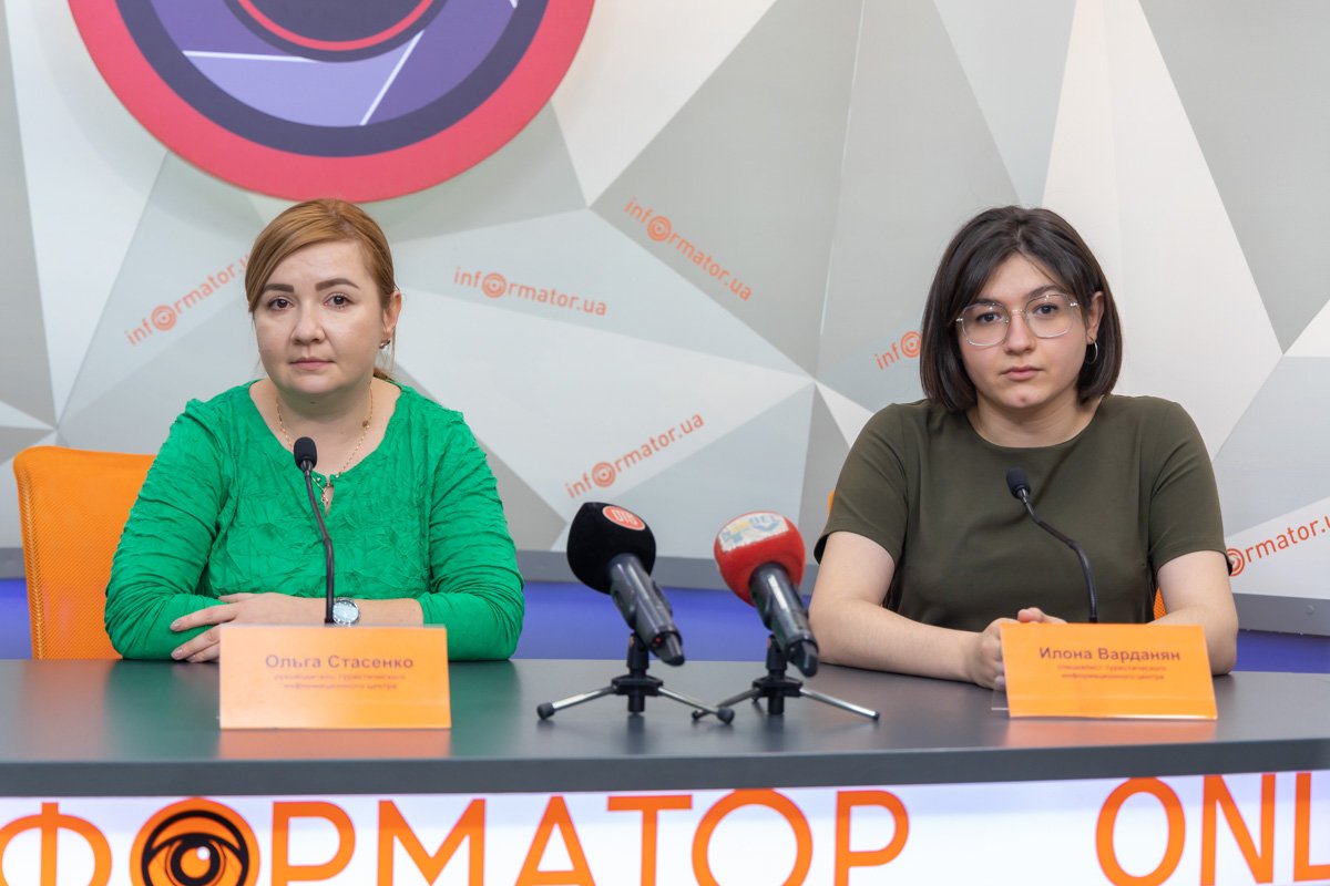 Ольга Стасенко и Илона Варданян