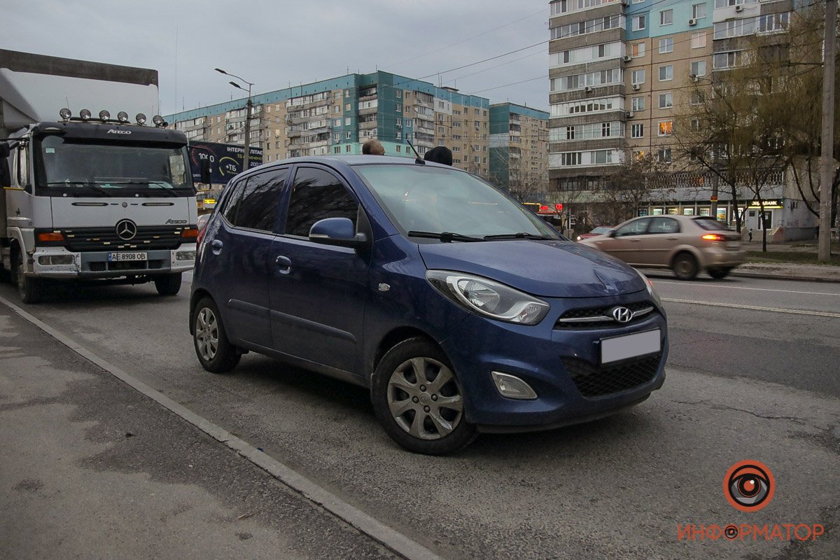 Пострадавшую с места аварии забрала скорая