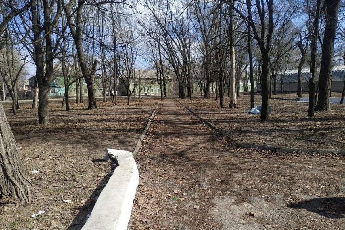 Жителей Днепра собирают на субботник Жителей Днепра собирают на субботник