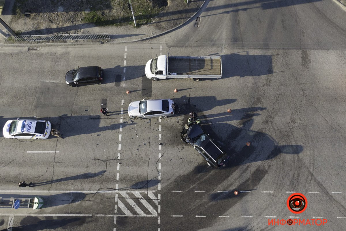 Chevrolet двигался по Набережной Заводской в сторону центра