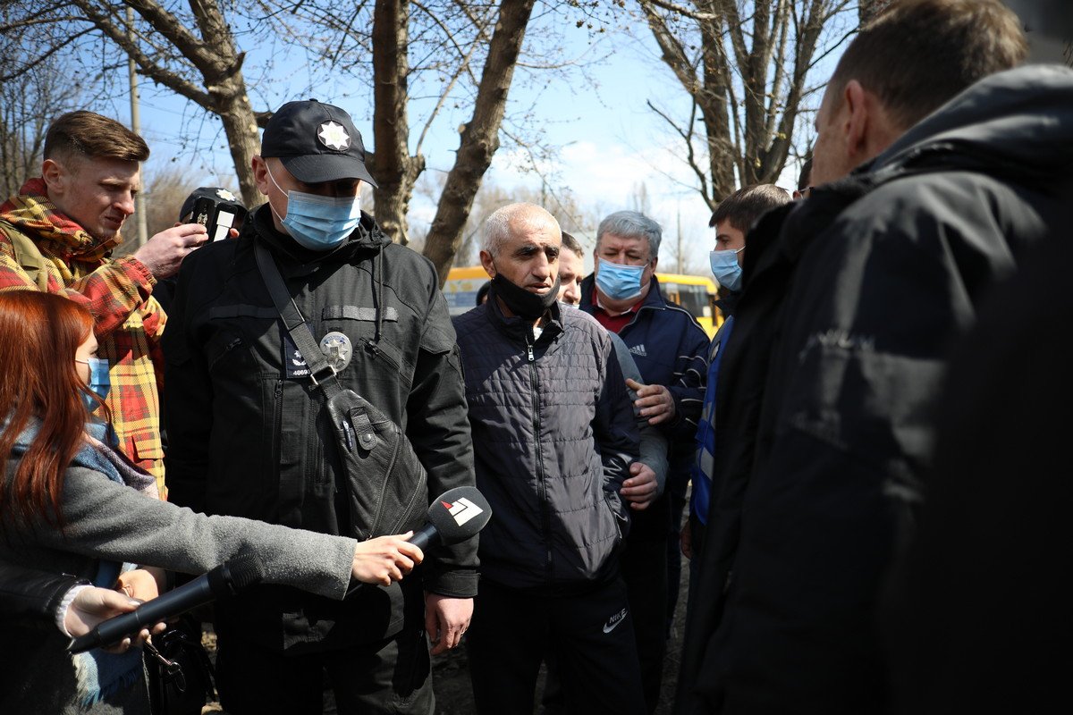 Полиция контролировала порядок