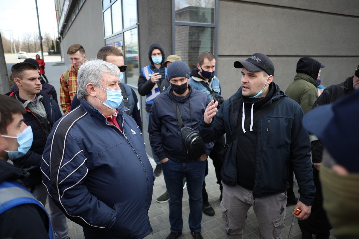 Обе стороны подали заявления в полицию