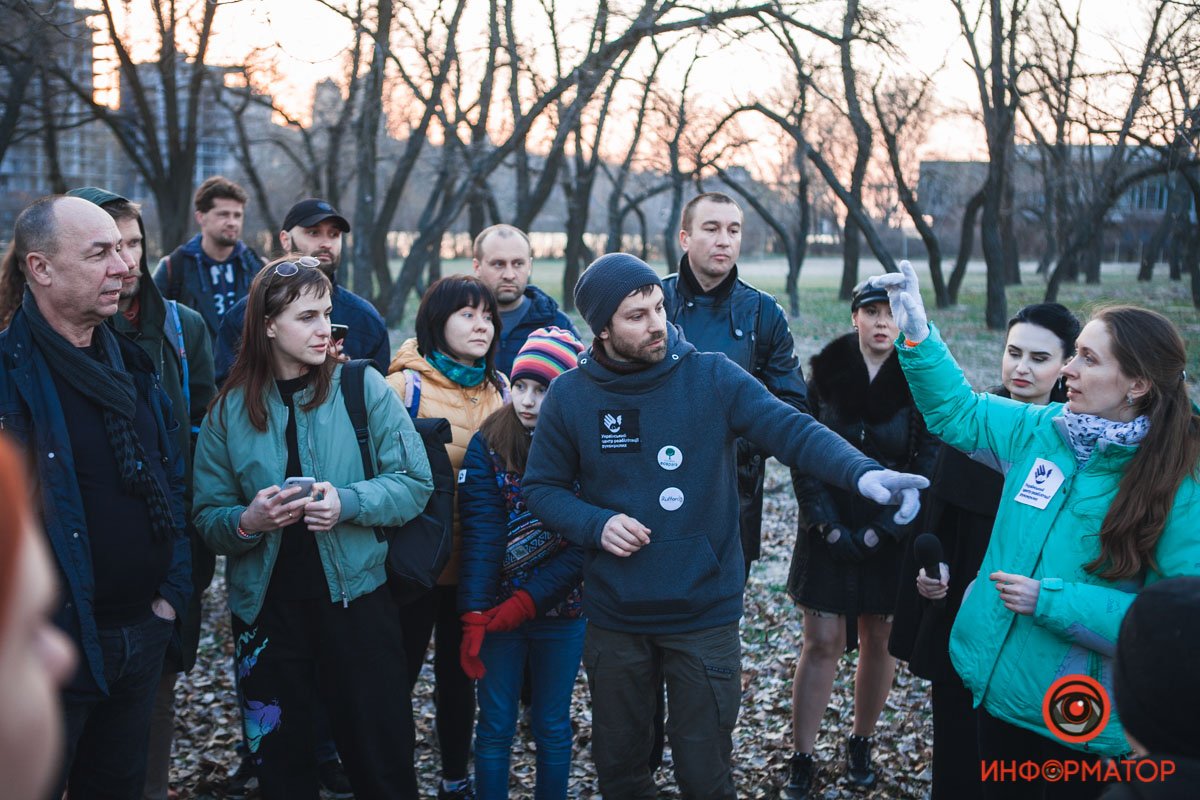 В первое время животные будут селиться в дуплах деревьев