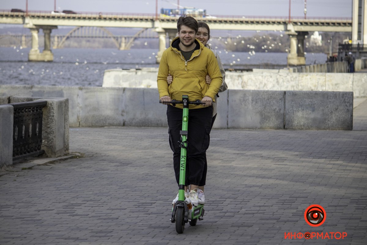 Позволяют кататься даже вдвоем Позволяют кататься даже вдвоем