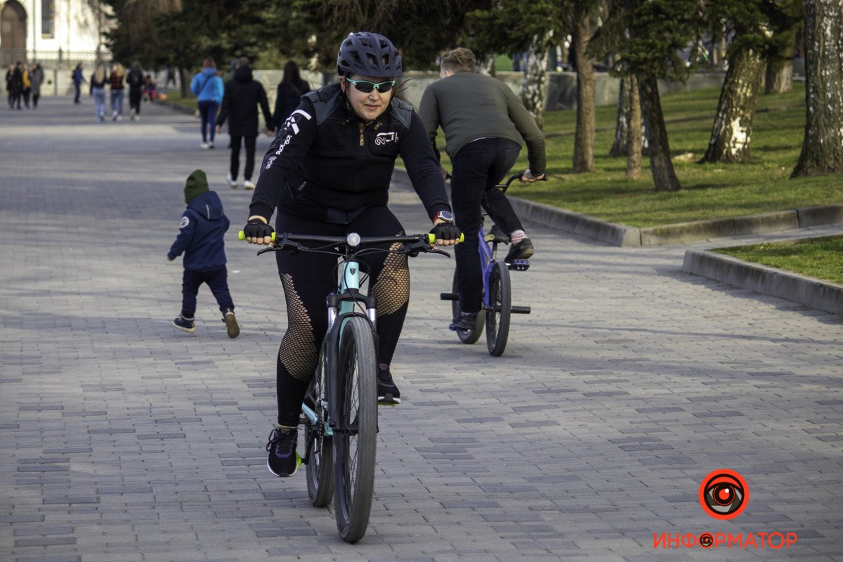 На Сичеславской Набережной многолюдно На Сичеславской Набережной многолюдно