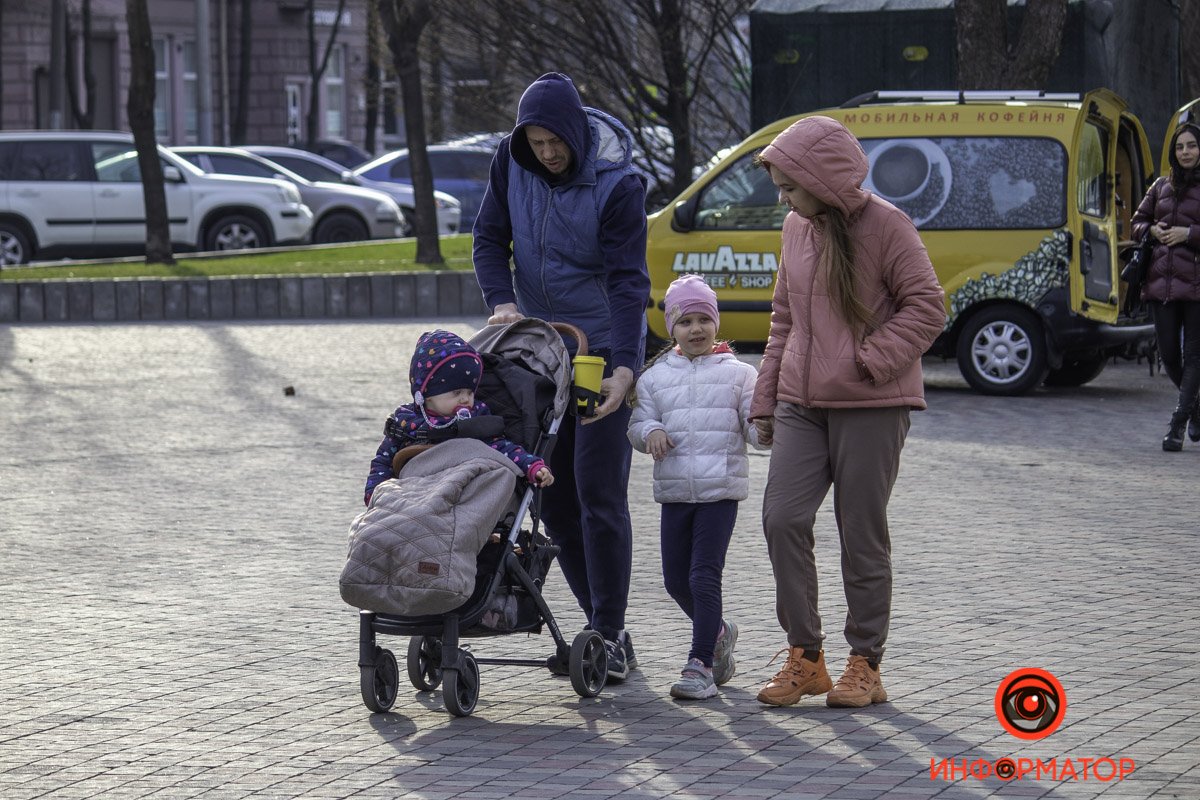 На прогулку всей семьей На прогулку всей семьей