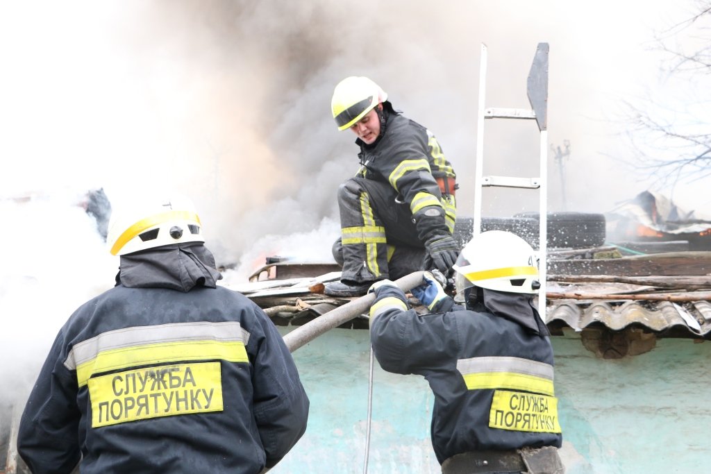 Дым окутал всю улицу