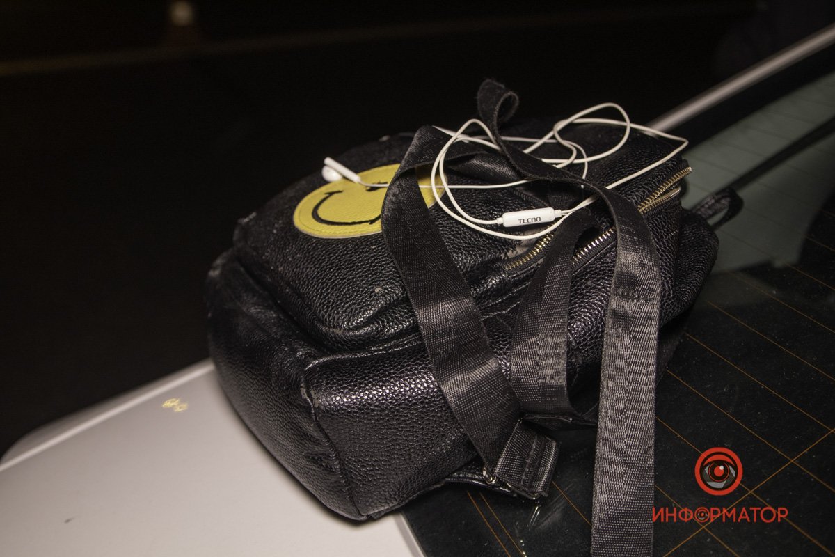 По словам свидетелей, девушка переходила дорогу в наушниках