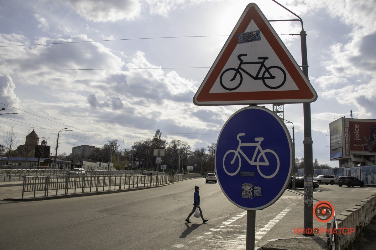 Зато есть знаки