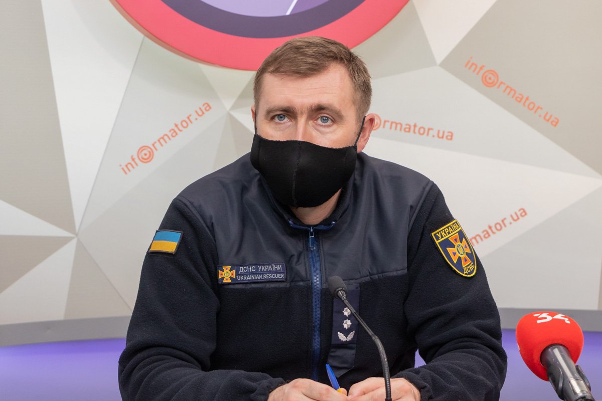 Сергей Коренной - начальник управления реагирования на чрезвычайные ситуации ГУ ГСЧС в Днепропетровской области; 