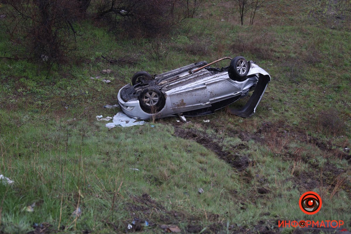 Автомобиль вылетел с моста Автомобиль вылетел с моста