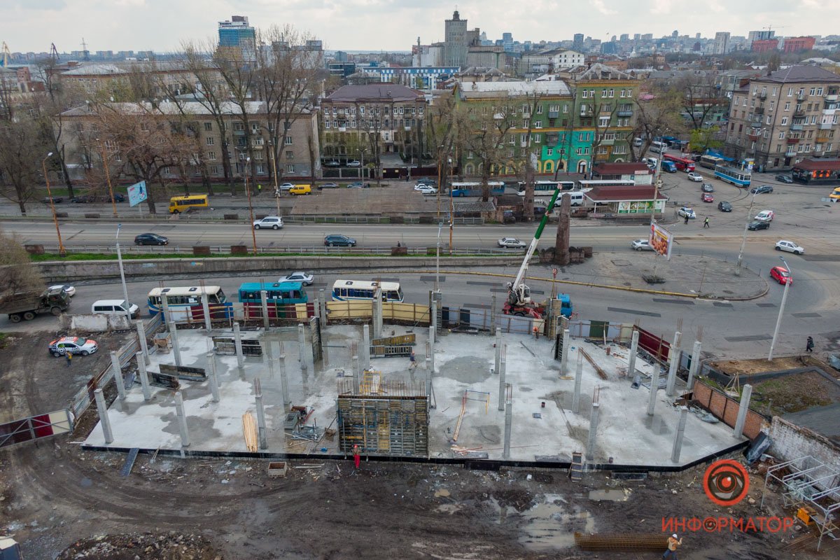 Строится павильон 