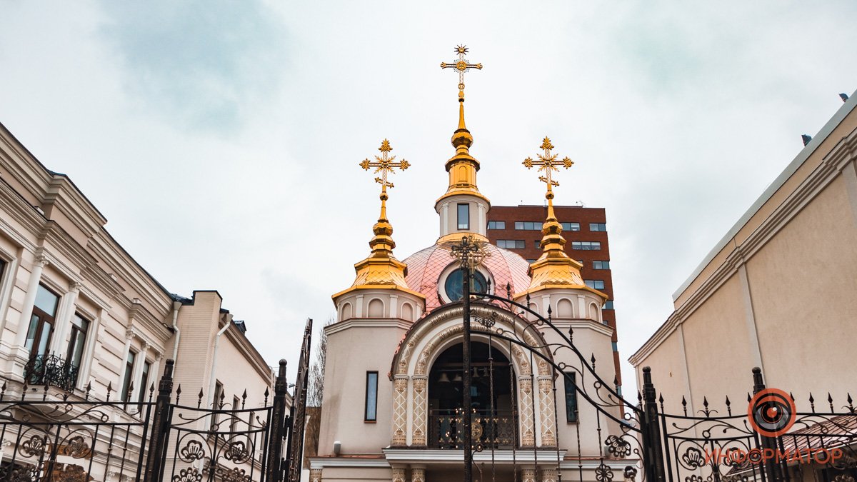 Здание спроектировал архитектор Александр Плосконос