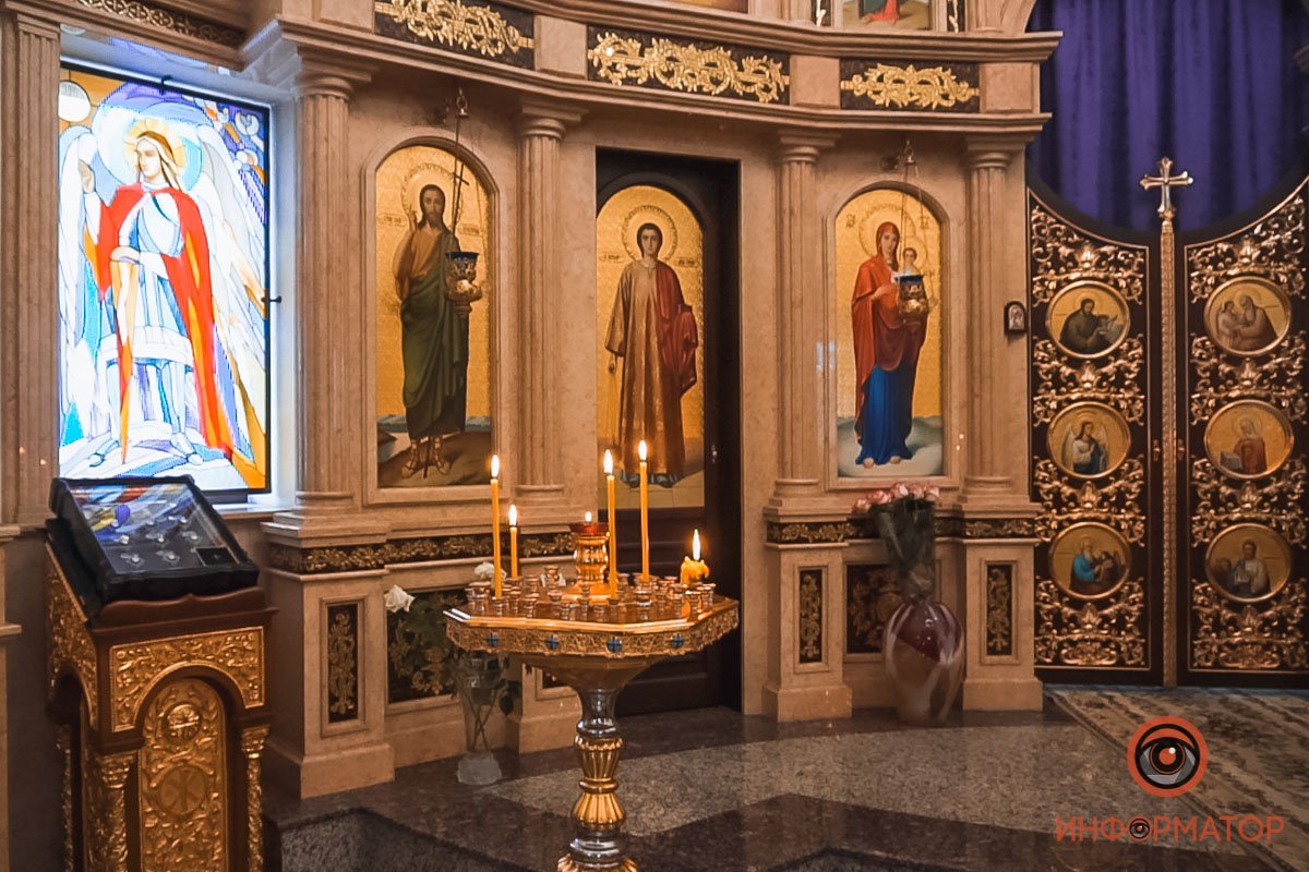 Иконы написаны в Почаеве