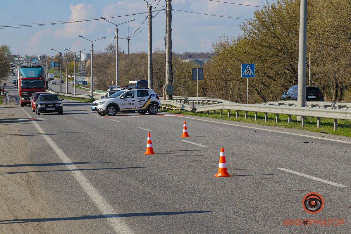 На место приехали полицейские