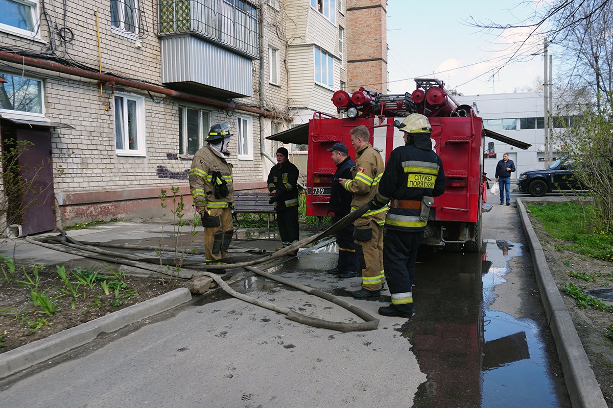 Работали спасатели 