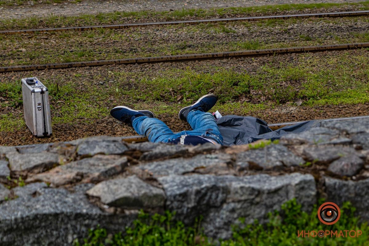 Ребенок в безопасности, мужчина погиб на месте