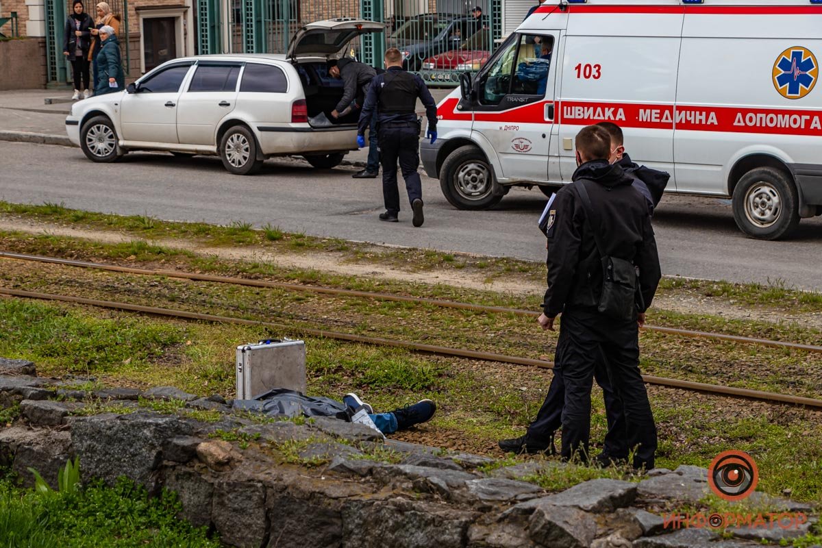 Мужчину спасти не удалось 