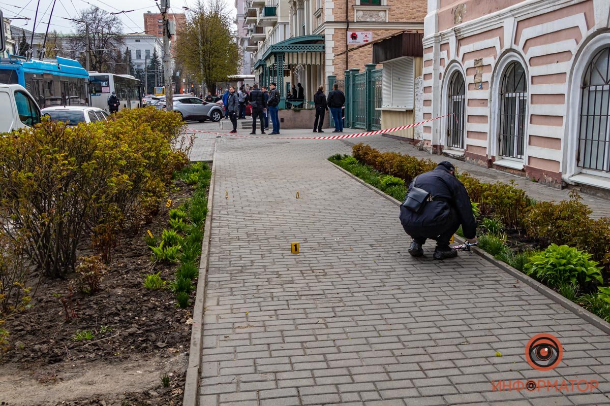 Детали устанавоиваются