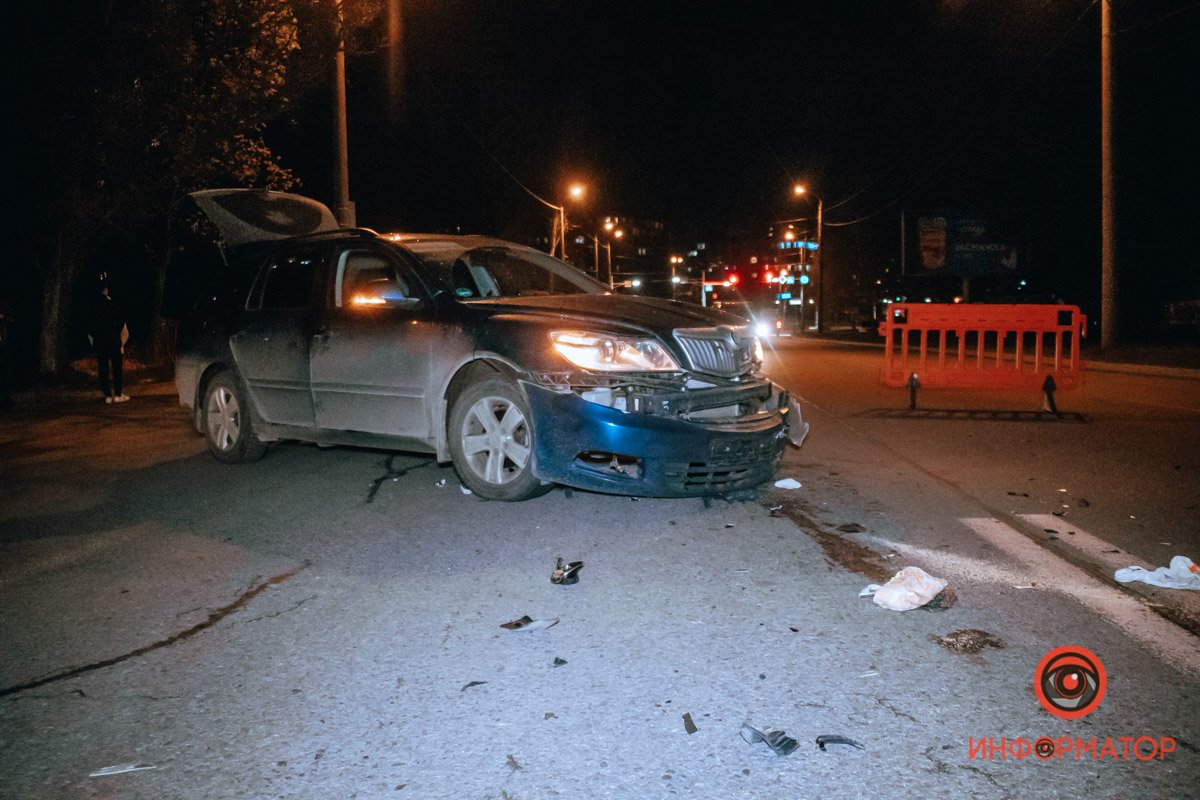 Водитель Skoda не удостоверился в безопасности маневра Водитель Skoda не удостоверился в безопасности маневра