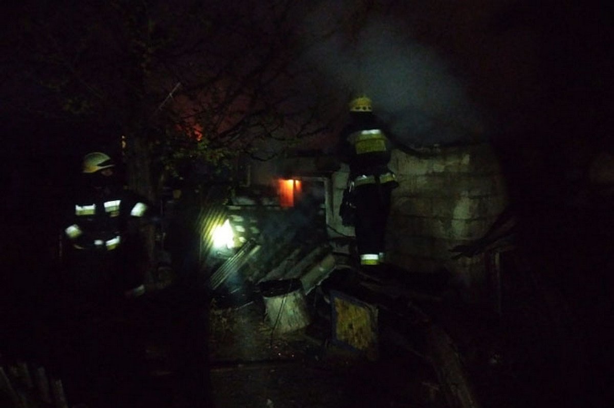 На улице 8 Марта горела хозяйственная постройка На улице 8 Марта горела хозяйственная постройка