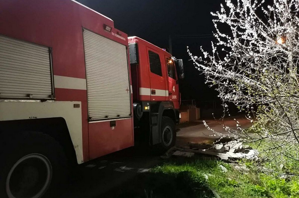 К тушению привлекли 2 единицы пожарно-спасательной техники К тушению привлекли 2 единицы пожарно-спасательной техники
