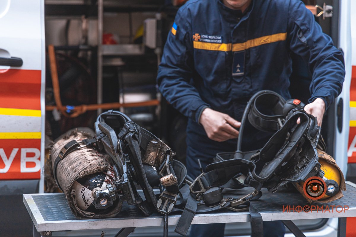 Шестая пожарная машина привезла кислород