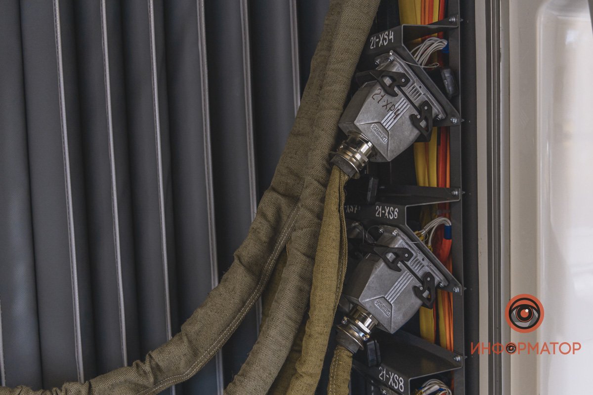 Гармошка напоминает старые добрые троллейбусы