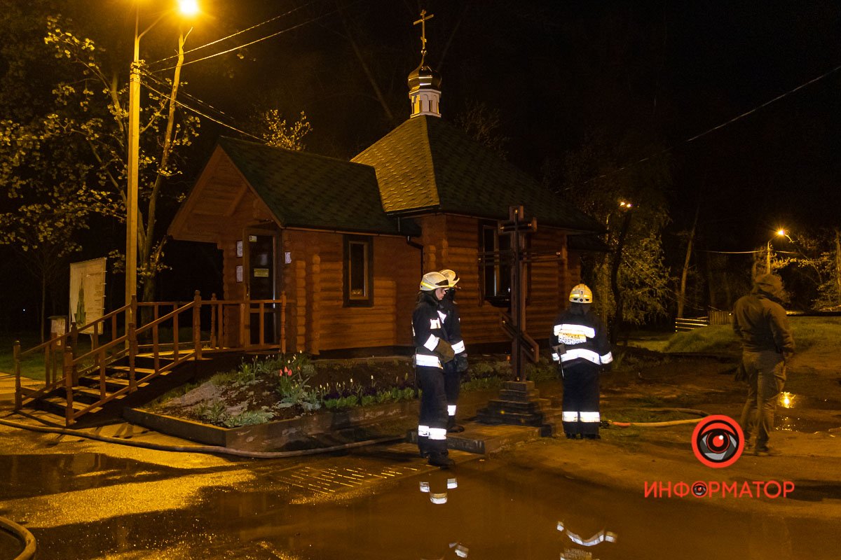 Горела часовня строящегося храма Горела часовня строящегося храма