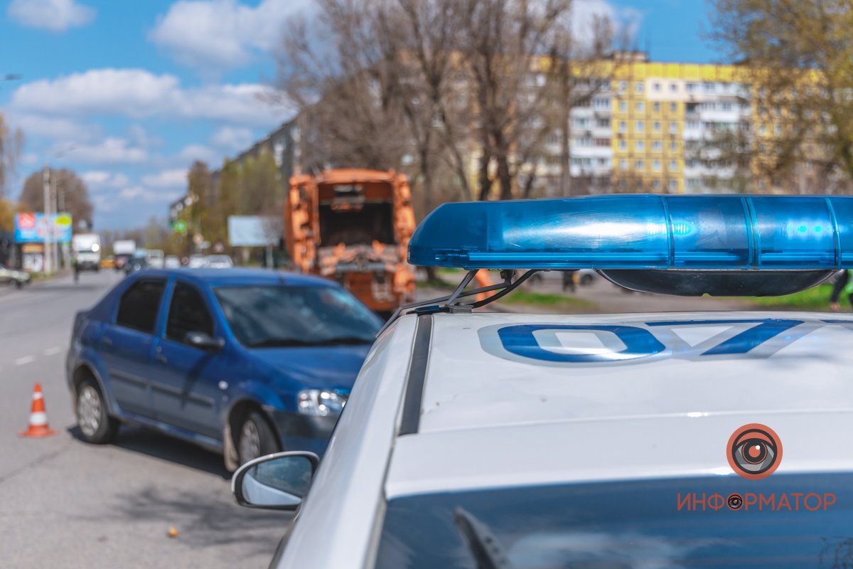 На месте ДТП работает полиция На месте ДТП работает полиция