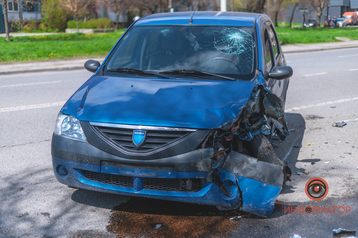 Пострадавших увезли в больницу Мечникова Пострадавших увезли в больницу Мечникова