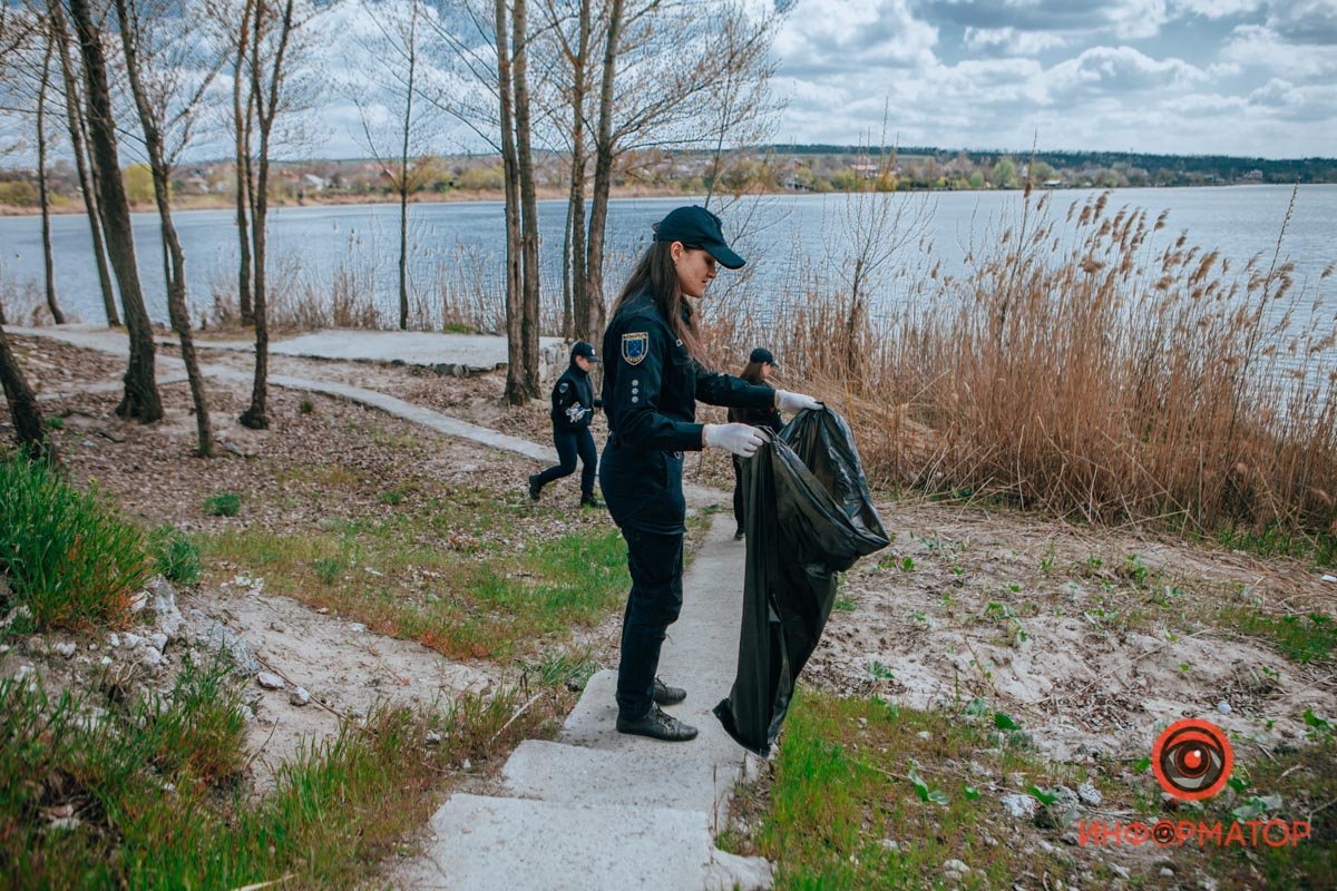 Помогают городу Помогают городу