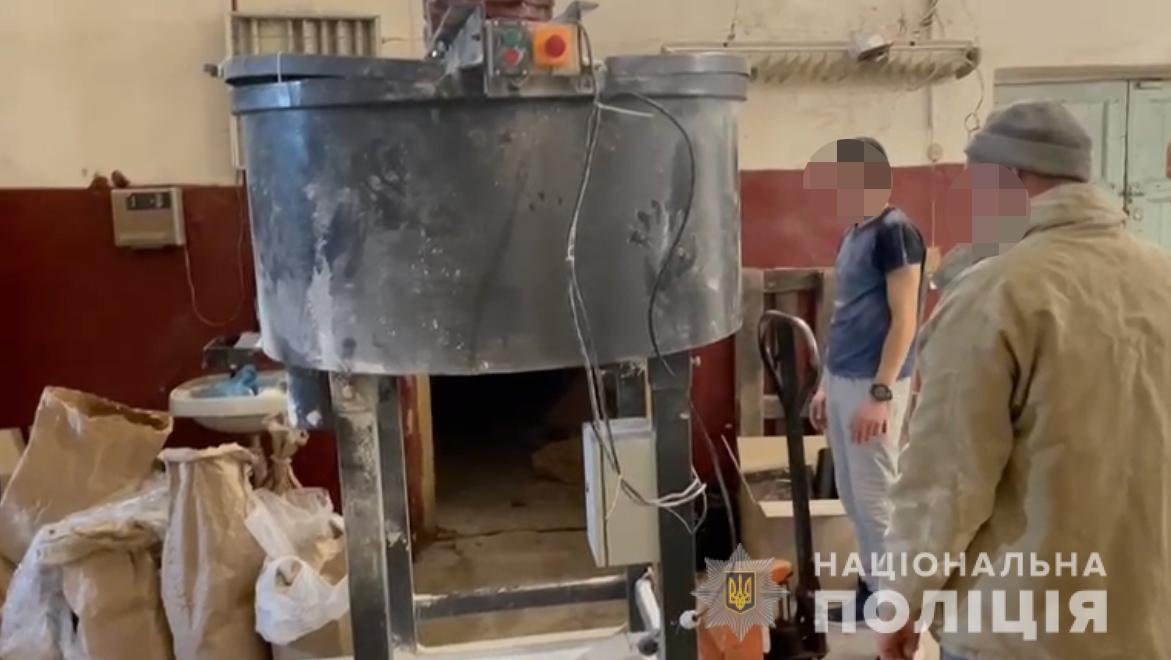 Для легализации неправомерной деятельности фигуранты использовали несколько подконтрольных им предприятий