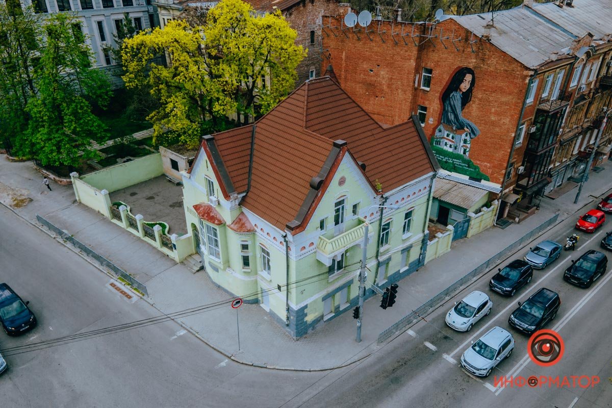 Кто такой Андрей Фабр, почему он не краска, куда делся Серов и что за Стасов: история улицы в Днепре 10