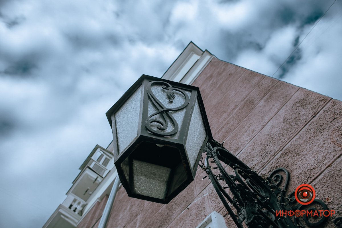 Кто такой Андрей Фабр, почему он не краска, куда делся Серов и что за Стасов: история улицы в Днепре 46