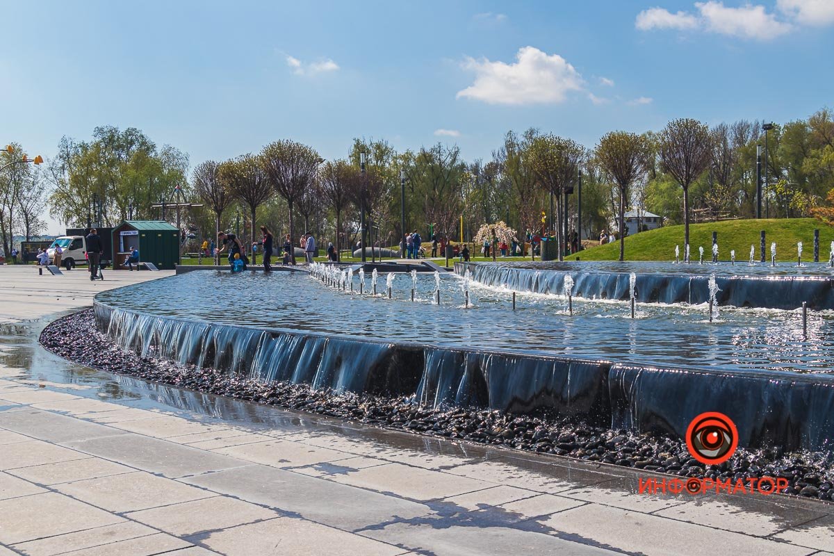 Подарит прохладу летом